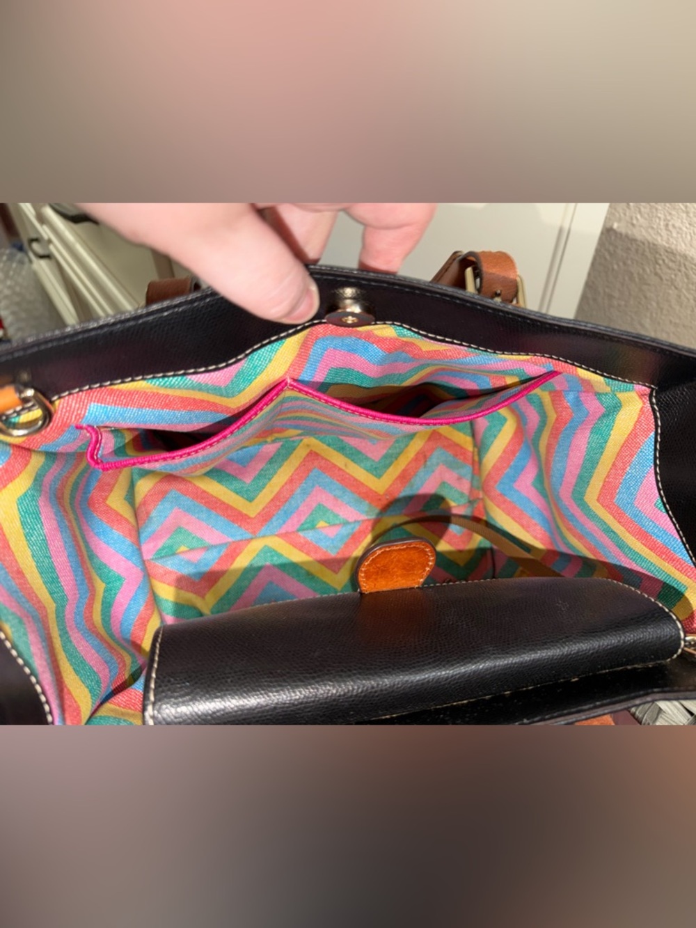 Dooney & Bourke Black Janine Leather Satchel Tan Trim Colorful Chevron Lining - Picture 15 of 16